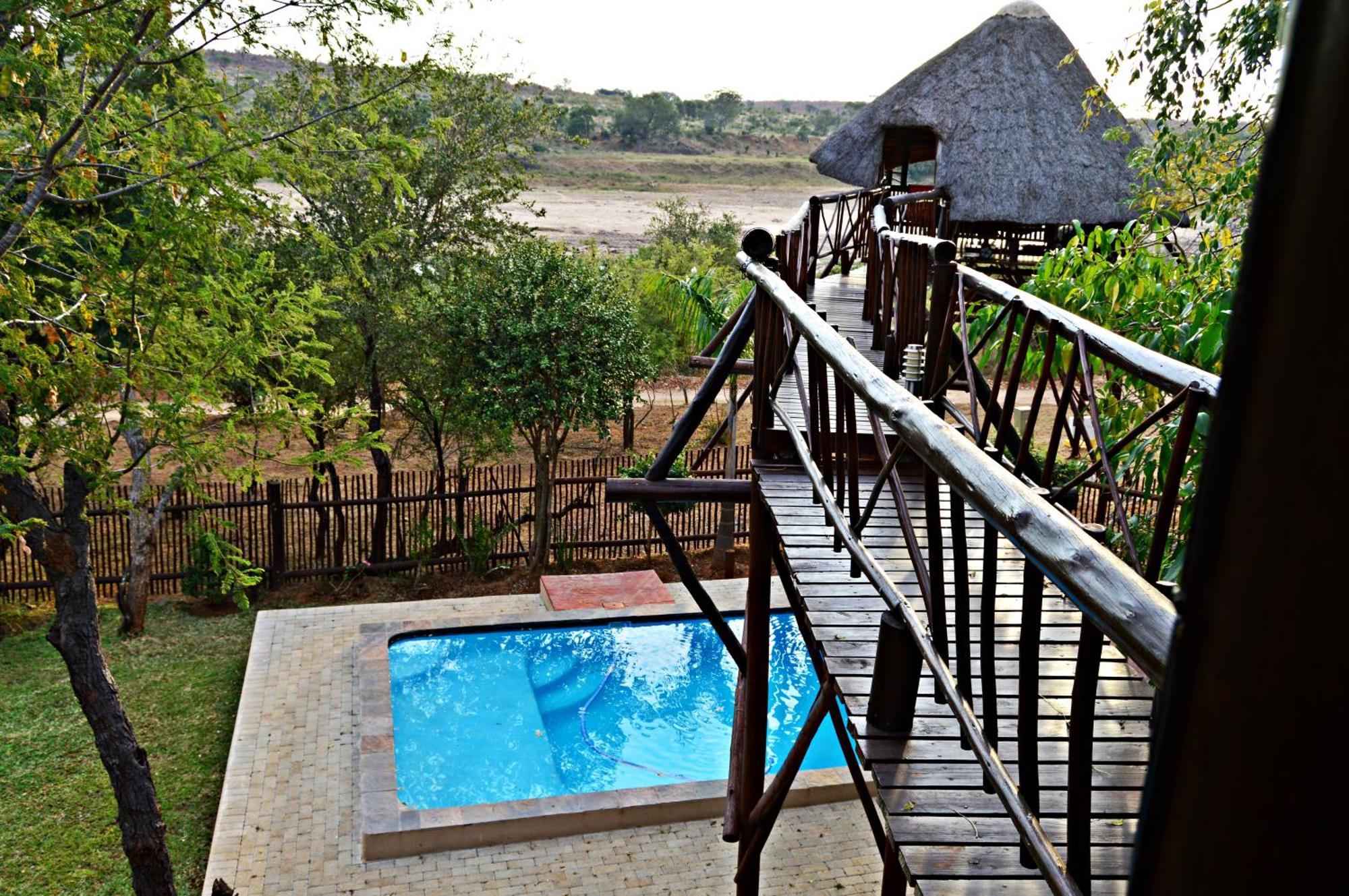 Bona Ngwenya Lodge & Safaris Marloth Park Esterno foto