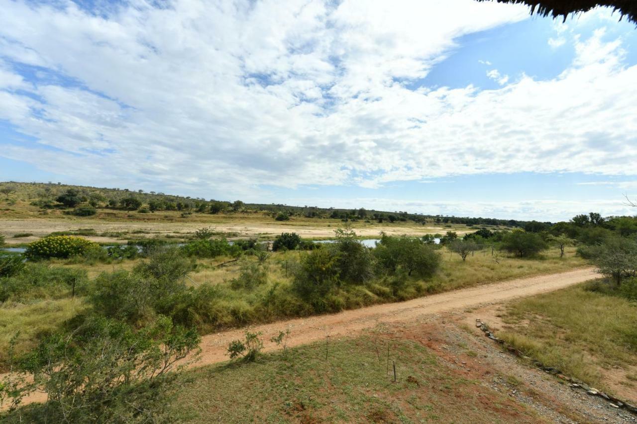 Bona Ngwenya Lodge & Safaris Marloth Park Esterno foto